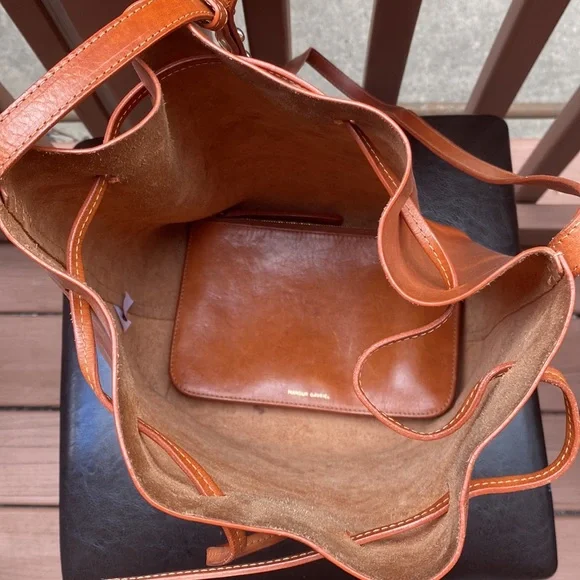 Mansur Gavriel Bucket Bag in Brandy/Brick with Raw Interior - Picture 4 of 16